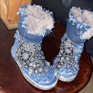 Denim prints 💫🥾🥾👖🧶🧵